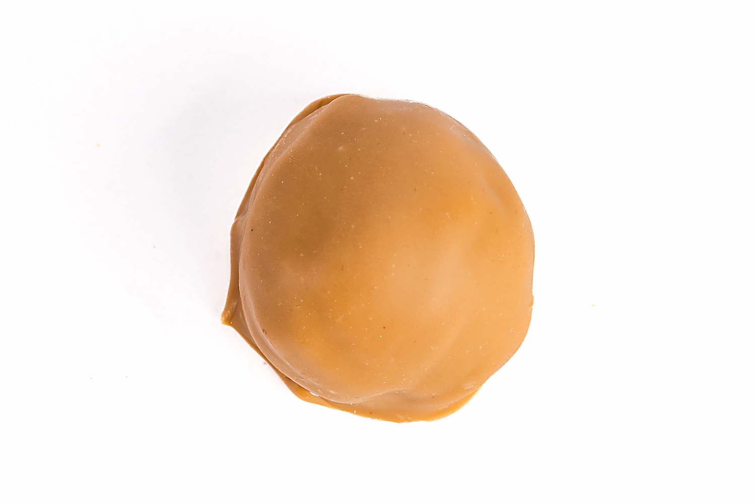 Bombon de chocolate dorado