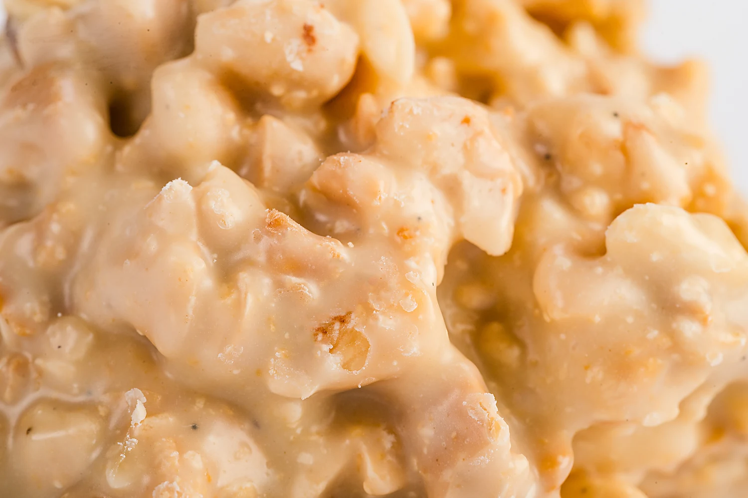 Bombon de roca con chocolate blanco