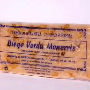 Turrón de nata y nuez